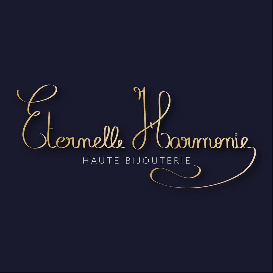 Logo Éternelle Harmonie, haute bijouterie, en lettres manuscrites dorées sur fond bleu nuit